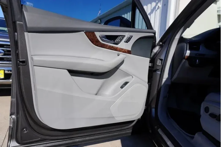 $18788 : Audi Q7 2018 AWD 2.0T quattr image 7