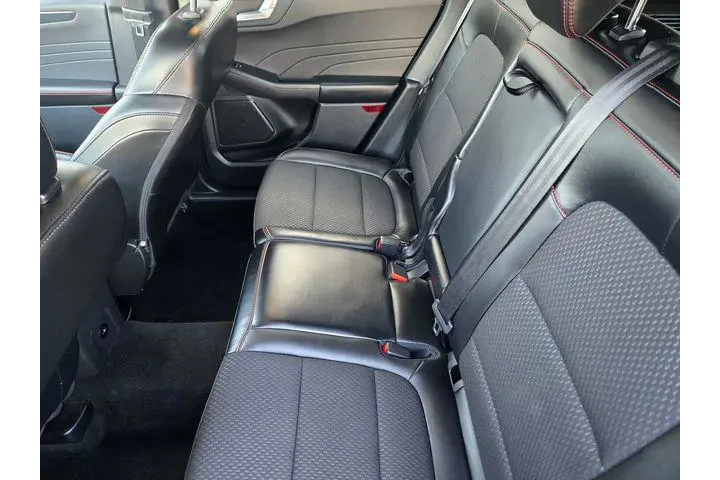 $25988 : Ford Escape 2024 ST-Line 4dr image 9