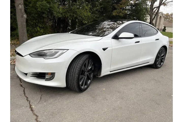 $29995 : 2020 Model S Performance image 8