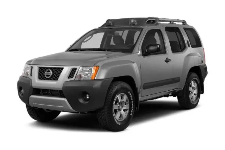 2015 Xterra S image 2