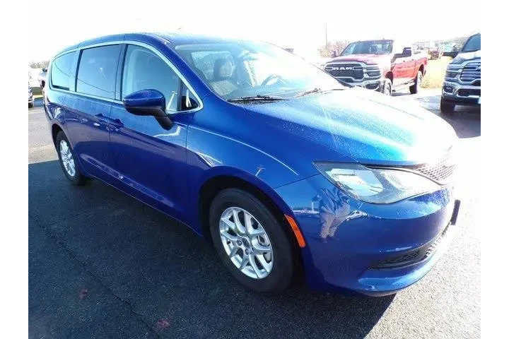 $18922 : Chrysler Voyager 2021 LX 4dr image 6