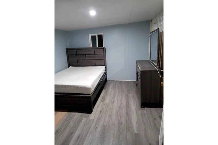 $700 : Se renta cuarto para hombre image 1