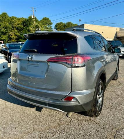 $11900 : 2017 RAV4 XLE image 9