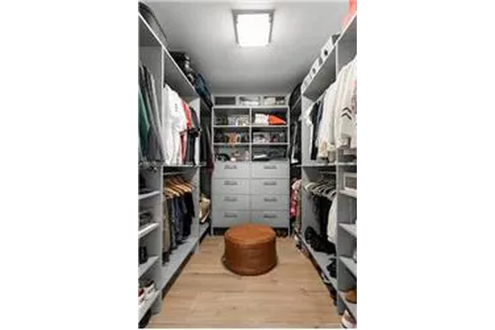 $12000 : Rental property with 3 bedro image 6