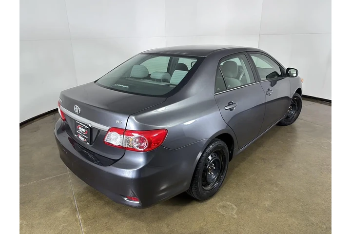 $15000 : 2013 Corolla LE image 10