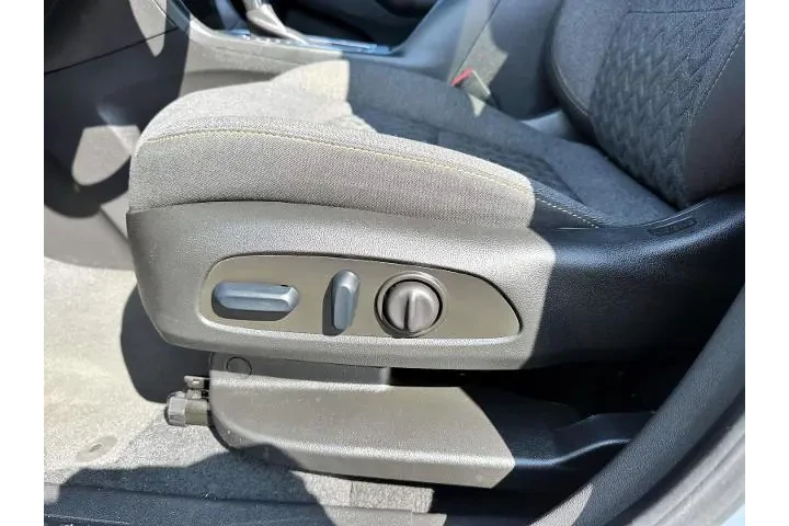 $21888 : Chevrolet Equinox 2023 4x4 L image 10