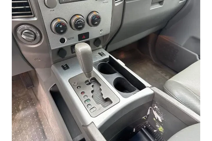 $9589 : Nissan Titan 2006 LE 4dr Cre image 9