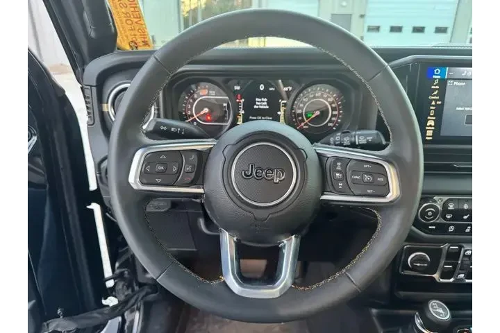 $39365 : Jeep Wrangler 2024 4x4 Sahar image 6