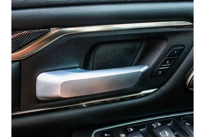 $35450 : Ram 1500 2022 4x4 Rebel 4dr image 9