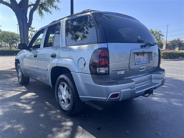 $3550 : 2006 Chevrolet Trailblazer image 2