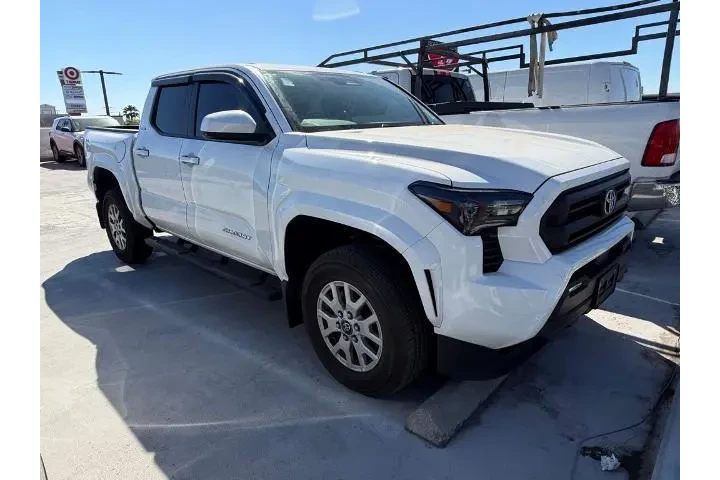 $36988 : Toyota Tacoma 2025 4x2 SR5 4 image 1