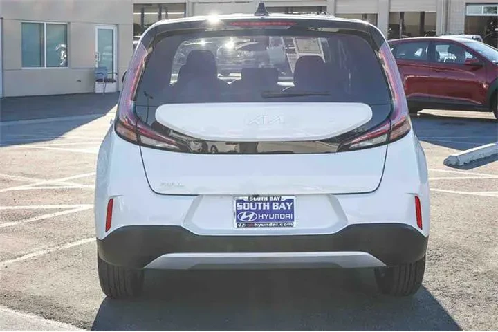 $14999 : Kia Soul 2024 LX 4dr Crossov image 5