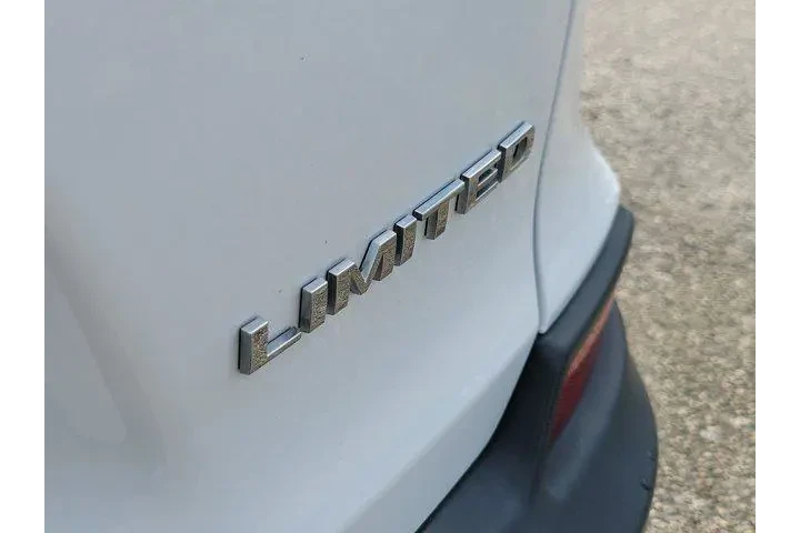 $12888 : Jeep Cherokee 2019 Limited 4 image 7