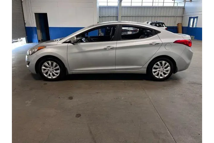 $9490 : Hyundai ELANTRA 2012 GLS 4dr image 6