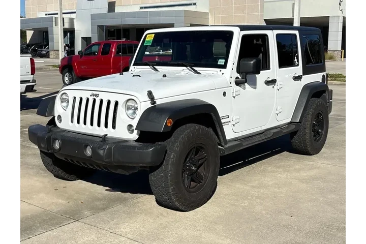$13400 : Jeep Wrangler Unlimited 2015 image 9