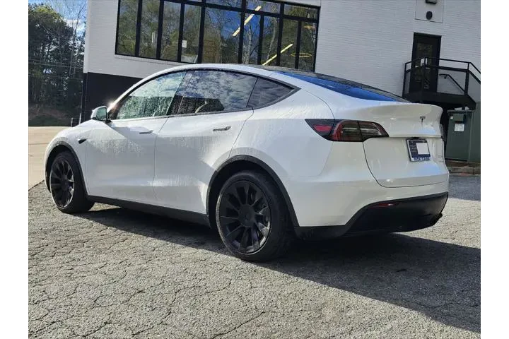 $31993 : Tesla Model Y 2023 AWD Long image 7