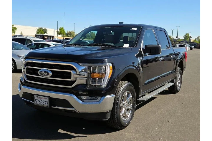 $27998 : Ford F-150 2023 4x4 XLT 4dr image 3