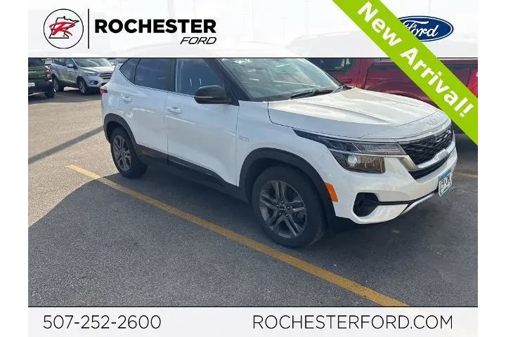 $22499 : Kia Seltos 2023 AWD S 4dr SU image 1