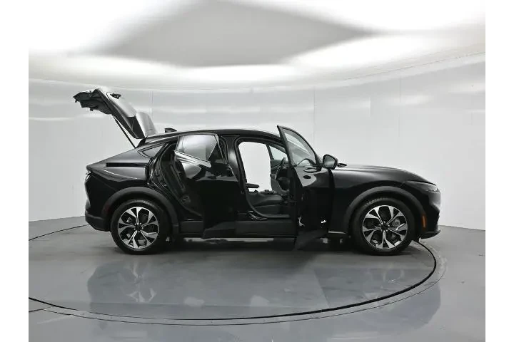 $31827 : Ford Mustang Mach-E 2024 Sel image 4