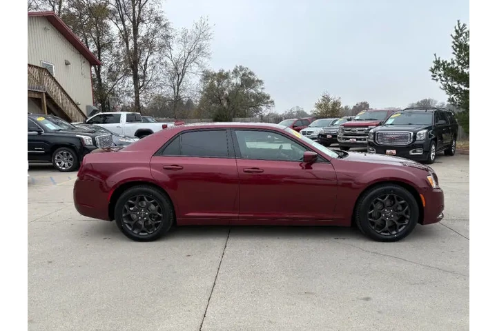 $12950 : 2019 300 S image 5