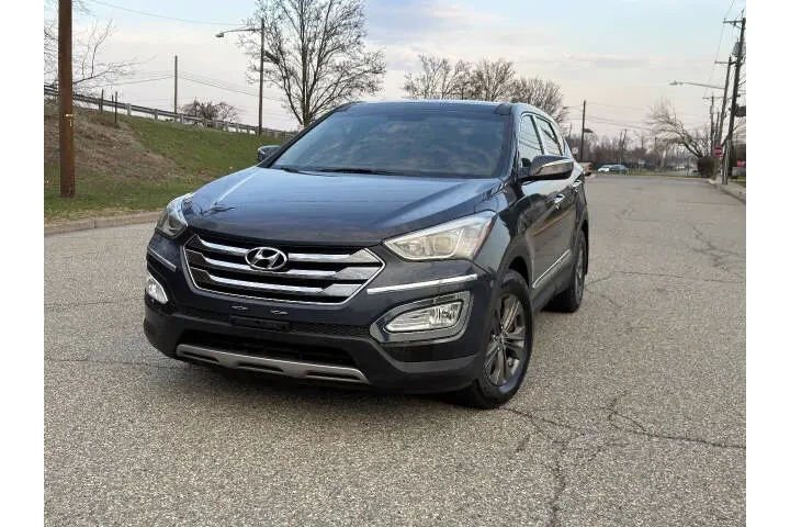 $7990 : 2013 SANTA FE Sport 2.4L image 2