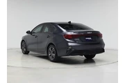 $17998 : Kia Forte 2023 LXS 4dr Sedan thumbnail
