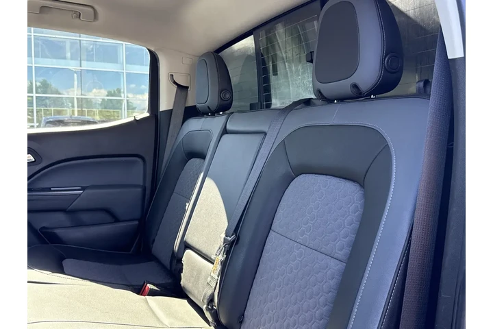 $17999 : Chevrolet Colorado 2017 4x4 image 8