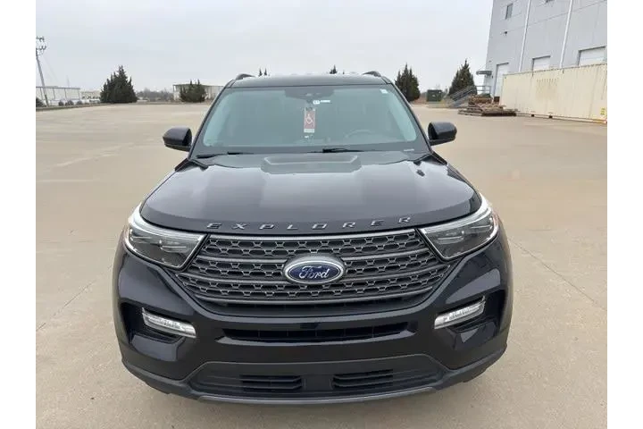 $22000 : Ford Explorer 2022 AWD XLT 4 image 2