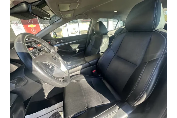 $19999 : 2020 Maxima 3.5 SV image 10