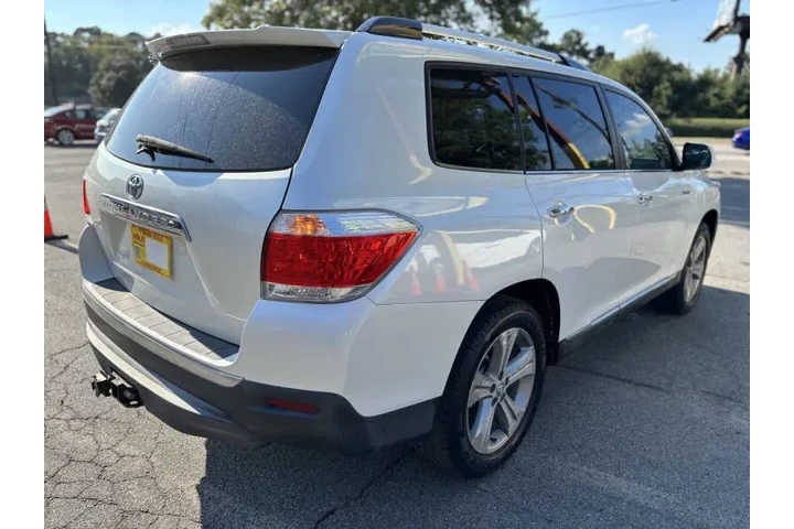 2012 Highlander Limited image 6