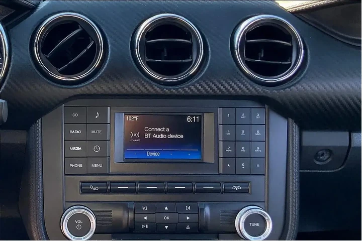 $11606 : Ford Mustang 2015 V6 2dr Fas image 6