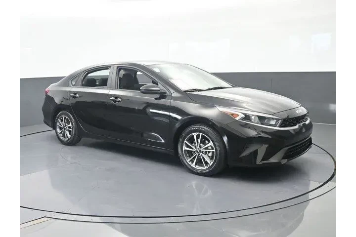 $16991 : Kia Forte 2023 LX 4dr Sedan image 8