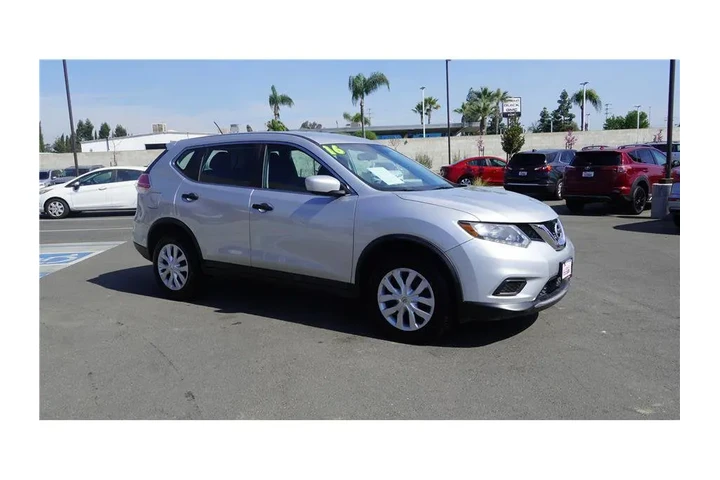 $14984 : 2016 Rogue S Sport Utility 4D image 4