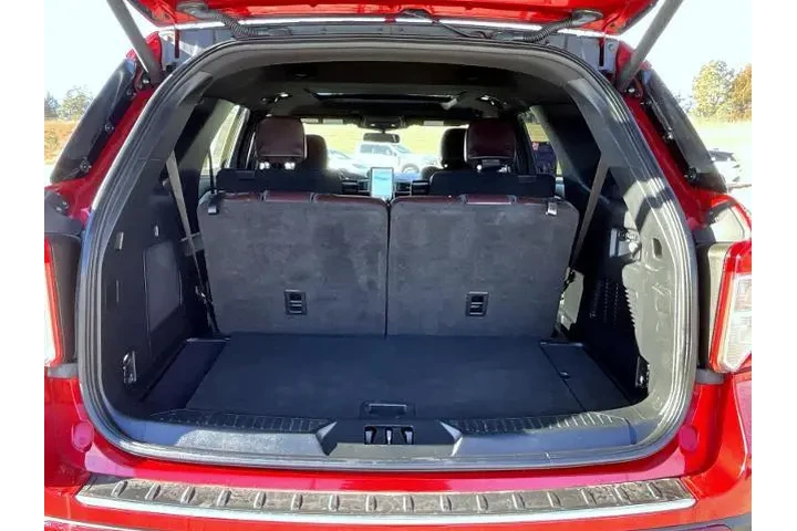 $38455 : Ford Explorer 2023 AWD Plati image 8