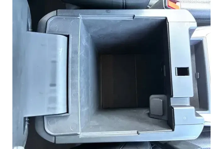 $26988 : Ford Explorer 2023 Limited 4 image 7