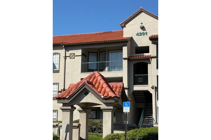 $1850 : 🏡 FOR RENT – Remodeled Condo image 10