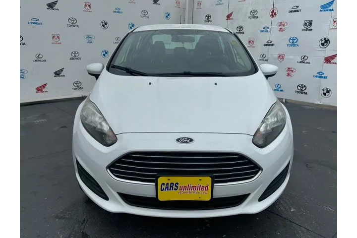 $8995 : 2017 Fiesta SE Sedan image 9