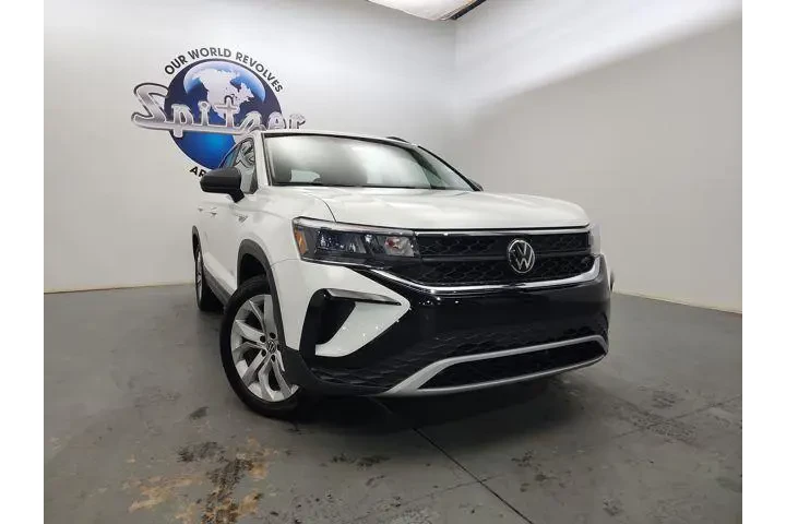 $18481 : Volkswagen Taos 2023 AWD S 4 image 2