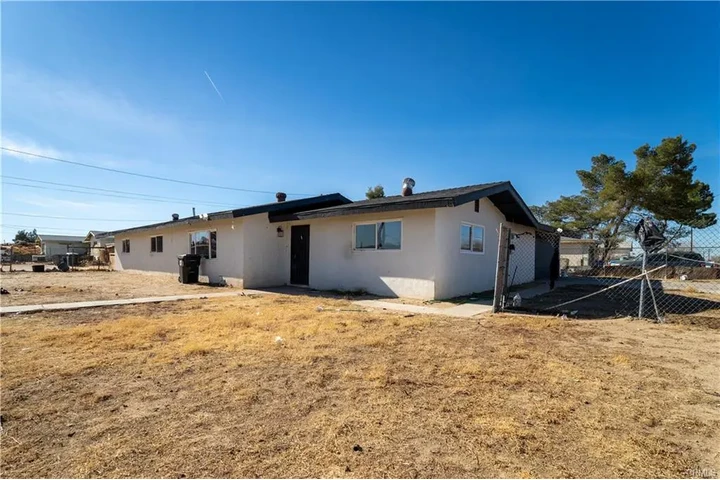 $2500 : Casa de Renta en Barstow image 5