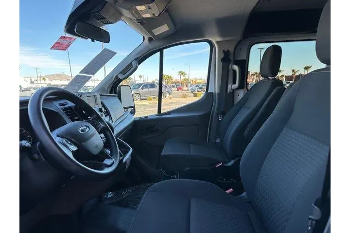 $31974 : Ford Transit 2021 250 3dr SW image 10