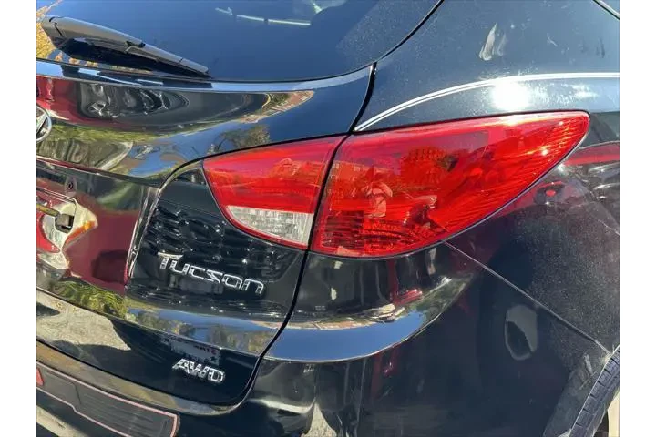 $7995 : Hyundai TUCSON 2012 AWD GLS image 8