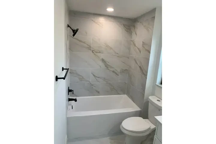 Remodelación de baños image 6
