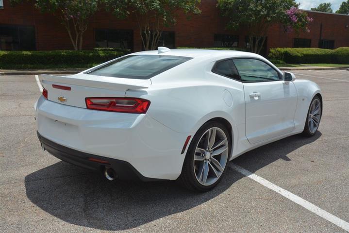 2018 Camaro LT image 6