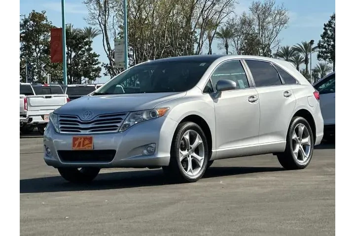 $12990 : Toyota Venza 2012 FWD LE V6 image 8