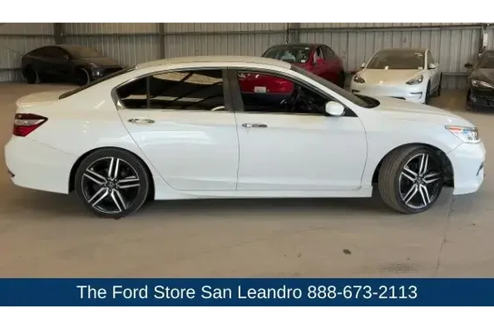 $15950 : Honda Accord 2017 Sport Spec image 9
