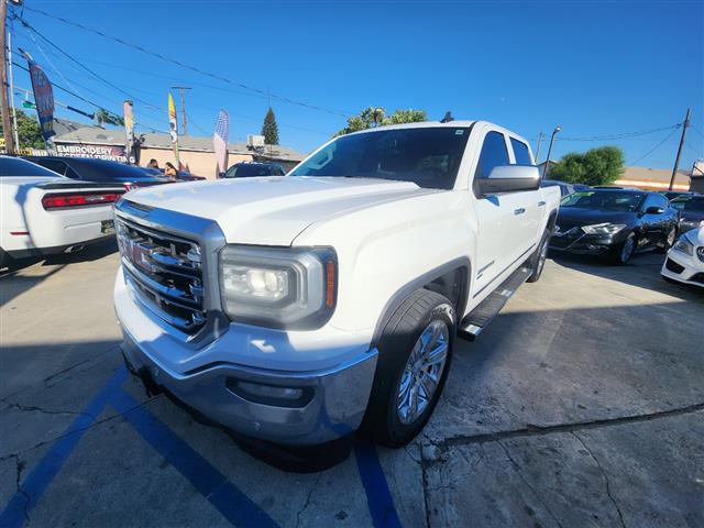 $27995 : 2017 GMC Sierra 1500 SLT Crew image 3