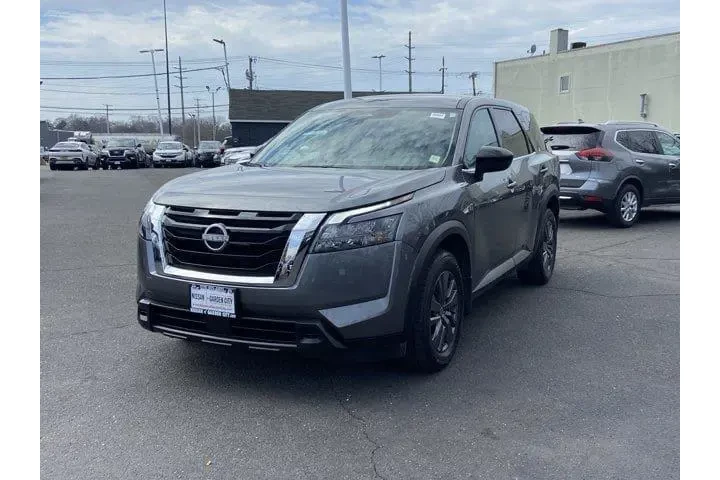 $27222 : Nissan Pathfinder 2024 AWD S image 7