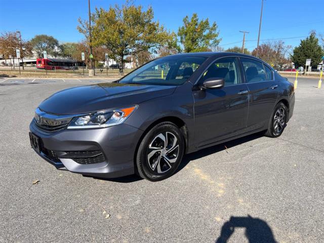 $10900 : 2017 Accord LX image 3