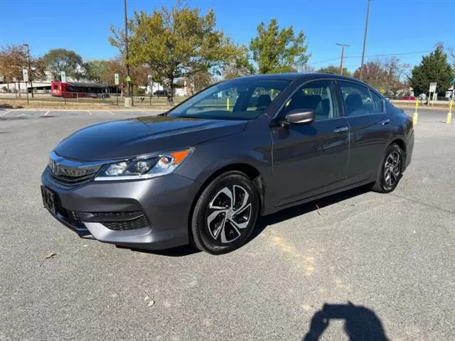 $10900 : 2017 Accord LX image 3