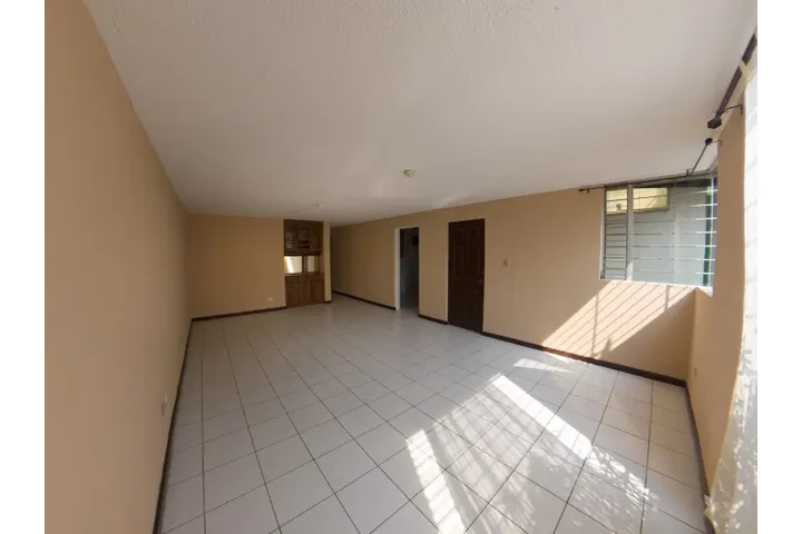 $1 : Apartamento en renta Zona 15 image 6